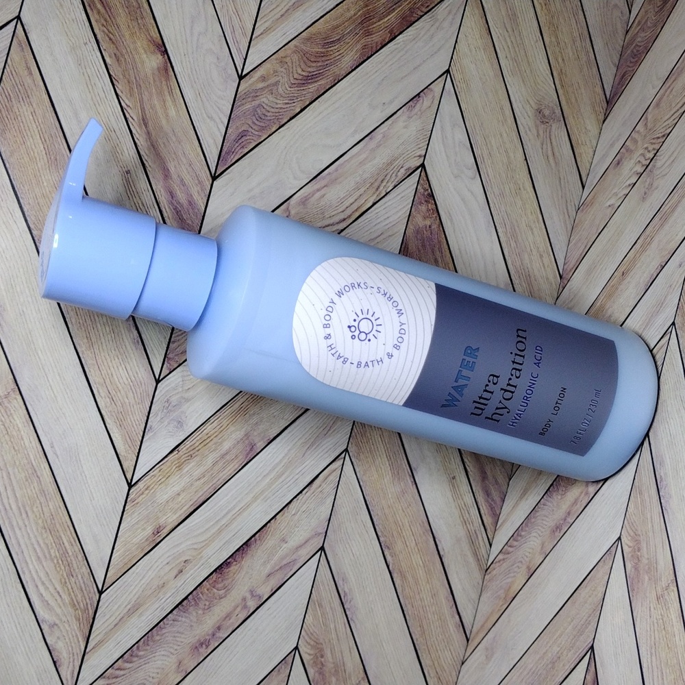 Bath & Body Works Water Ultra Hydration Hyaluronic Acid Body Lotion 7.8FL OZ NWT